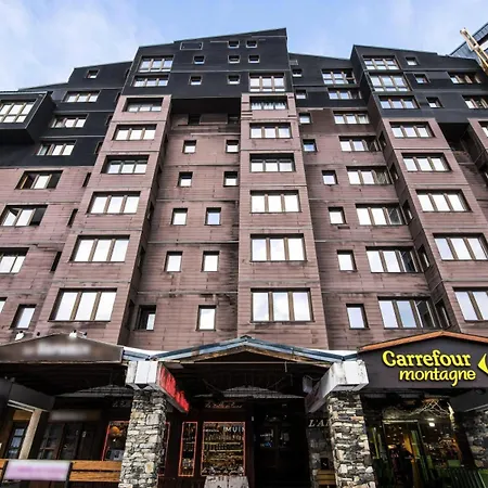 Apartament Arcelle - Location: Au Coeur De La Station, Rue Pietonne Mae-9105 *