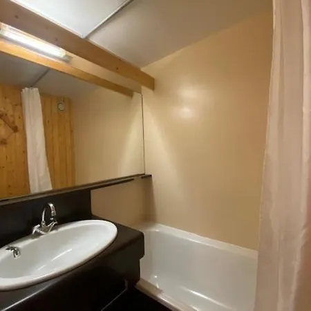 Apartment Arcelle - Location: Au Coeur De La Station, Rue Pietonne Mae-9105 *